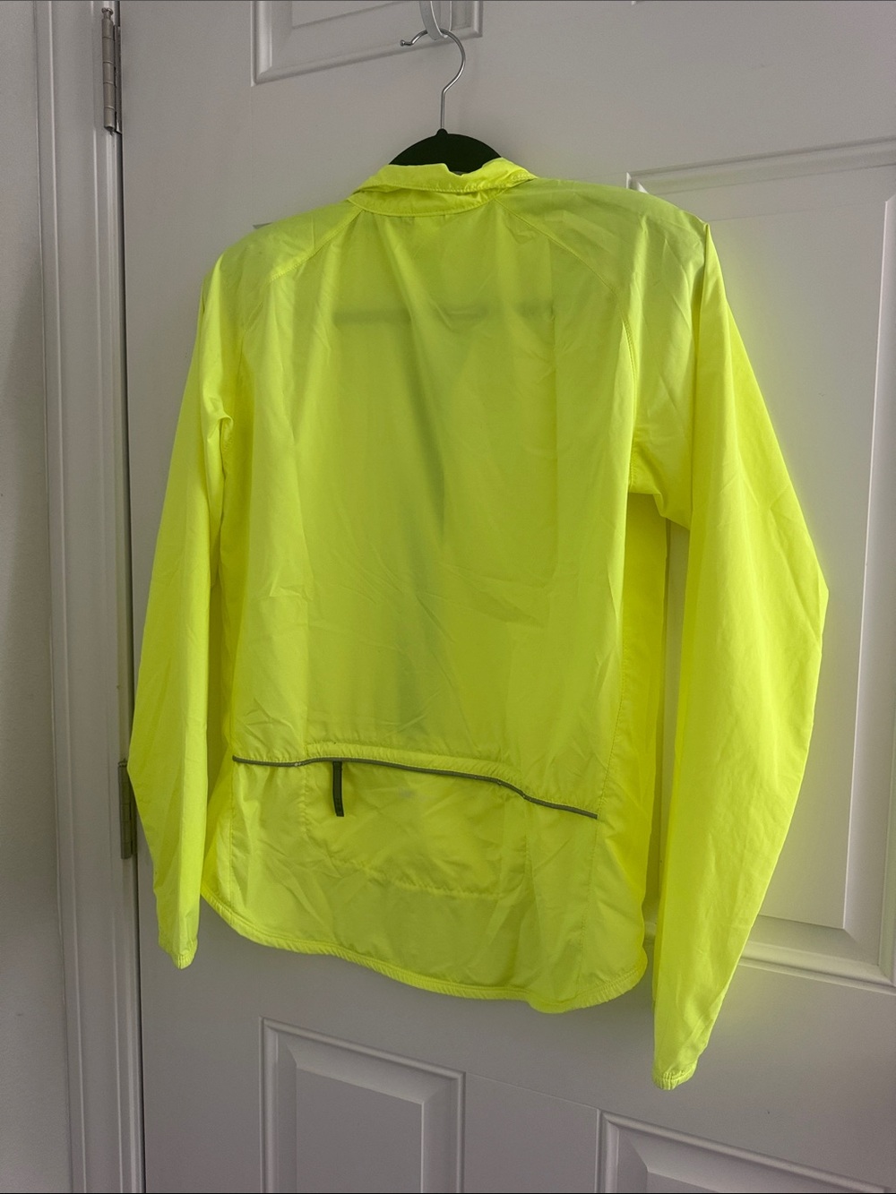 Ladies REI Fluorescent bikers windbreaker - Picture 3 of 5